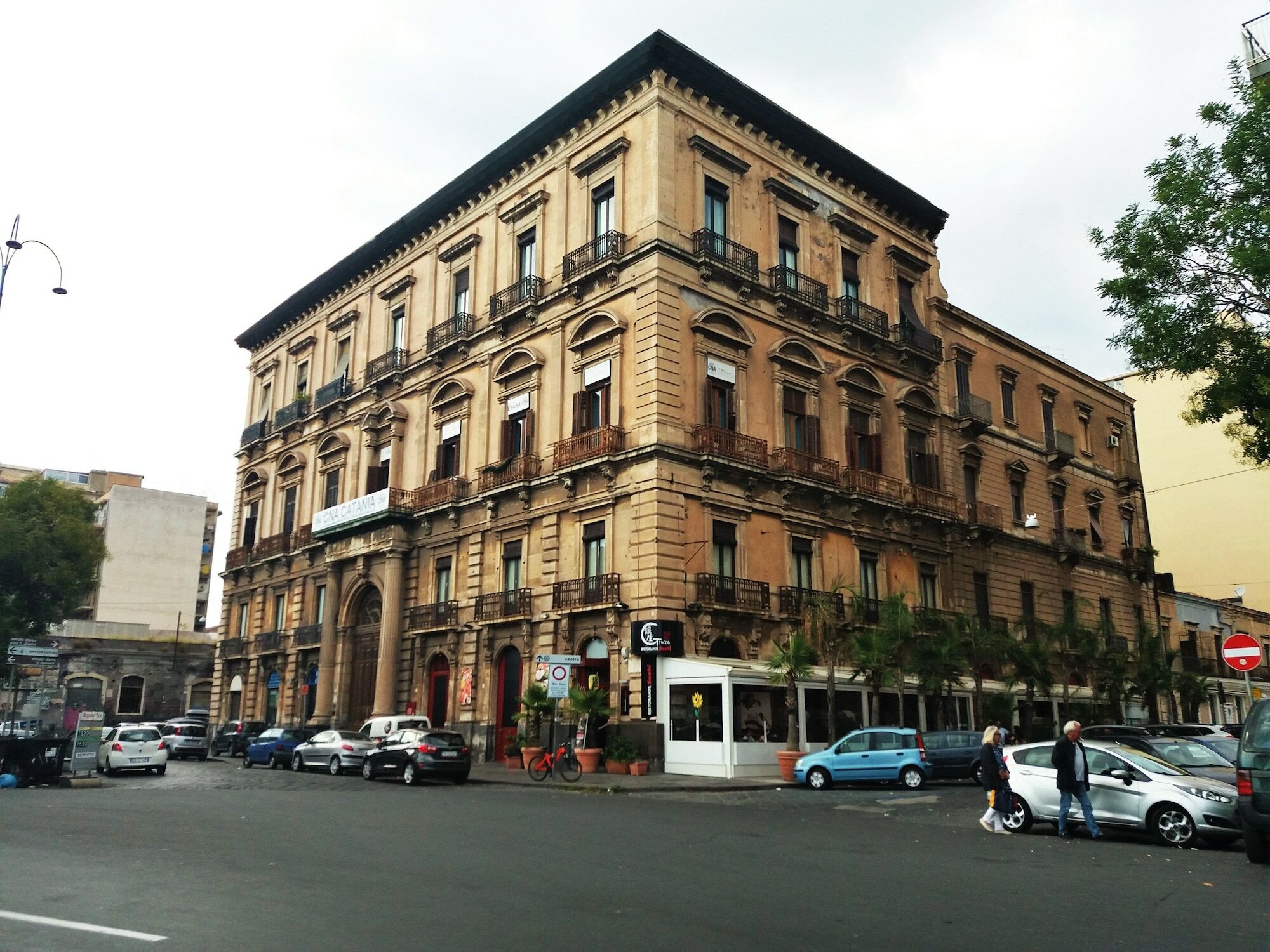 B&B Oriental Palace CTA Exterior foto